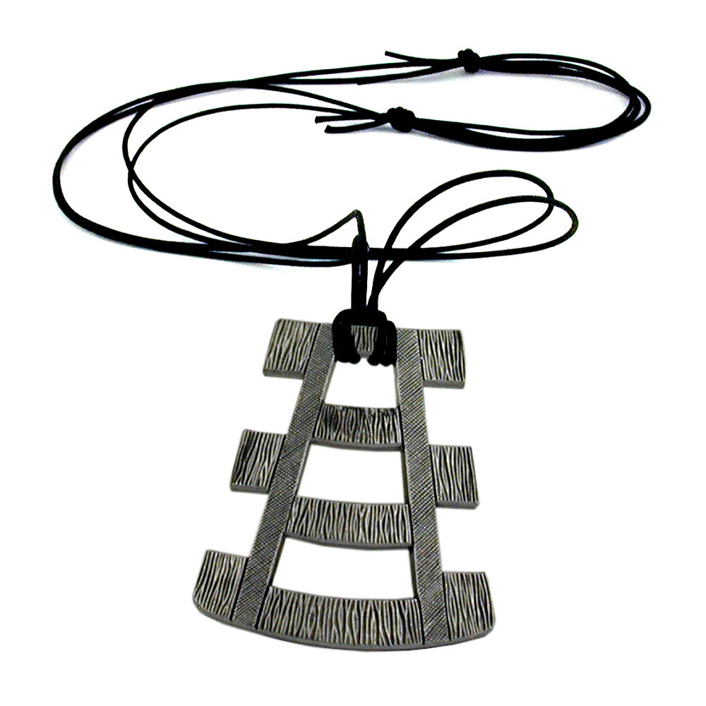 Kette 67x54mm mit Zinn-Anhänger 110cm