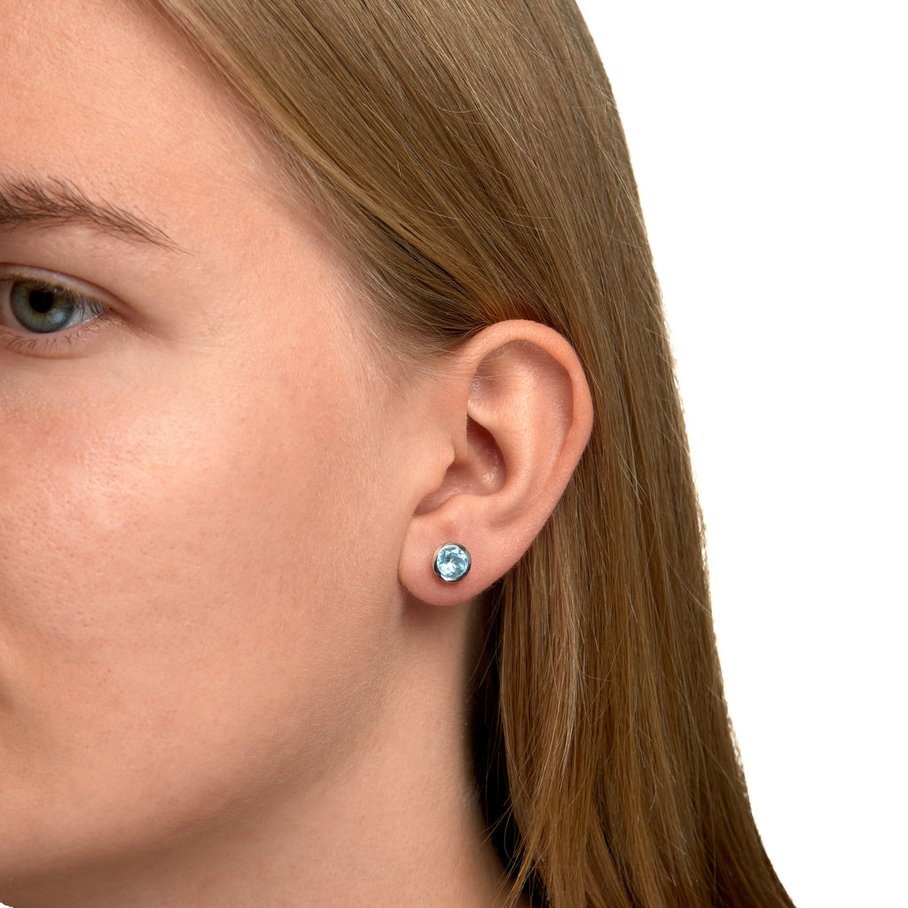 Ohrringe Silber 925 rhodiniert mit 2x Blautopas (beh.) 7,5mm