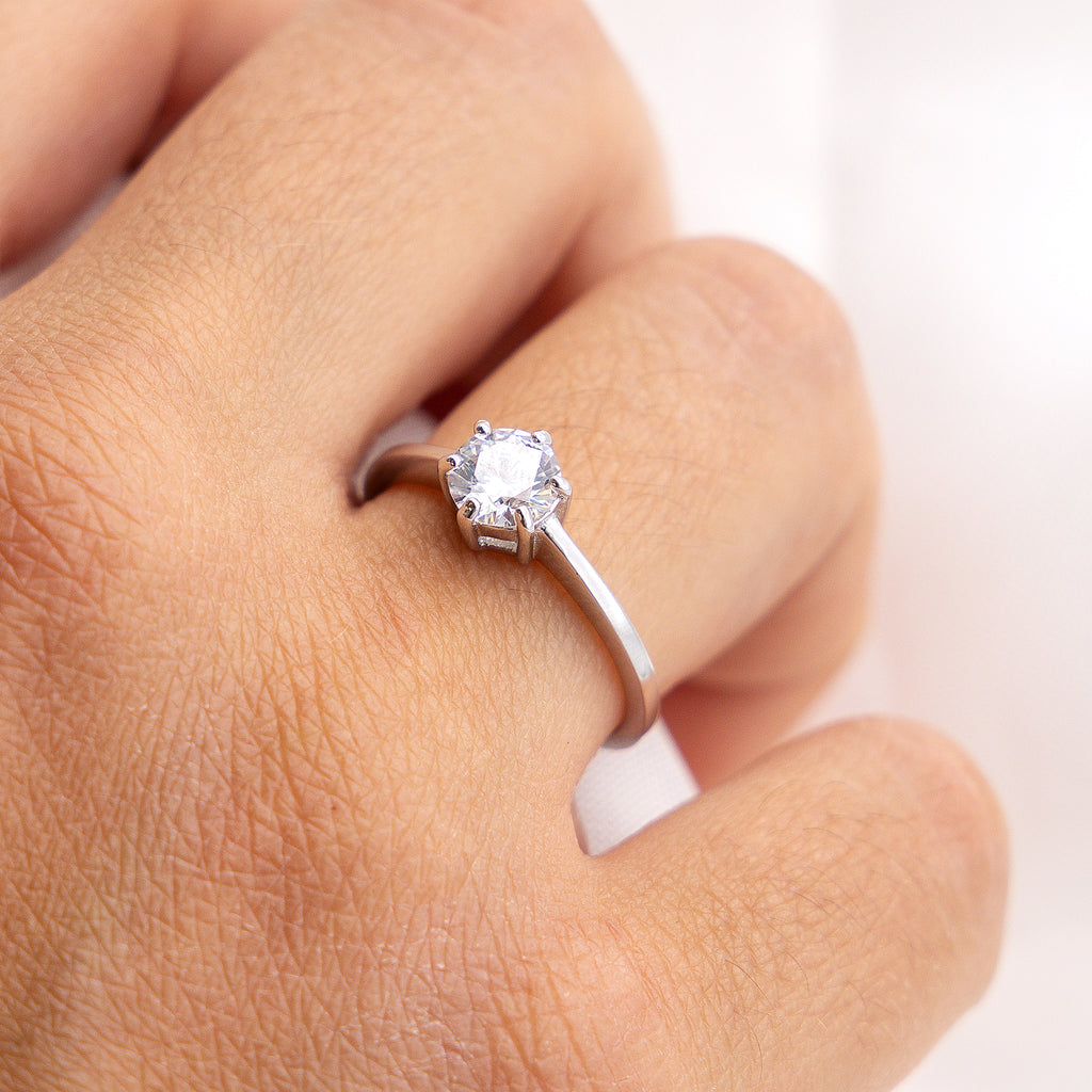 Ring Silber 925 rhodiniert mit weißem Zirkonia-Stein