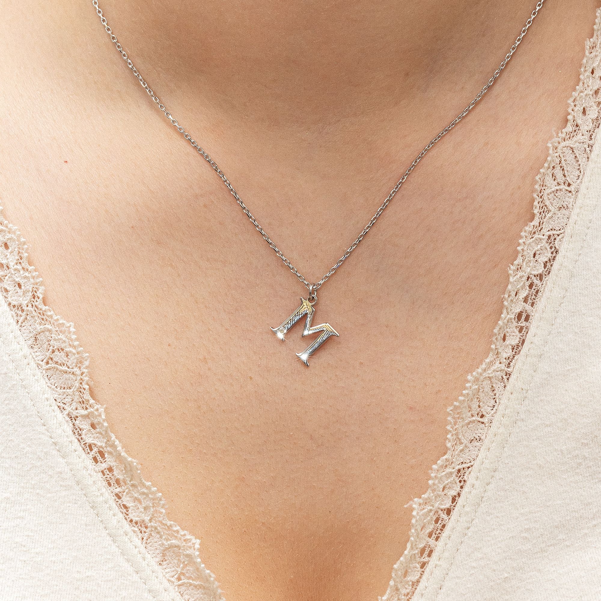 Halskette Silber 925 mit 1x Diamant 0,008ct. Buchstabe M