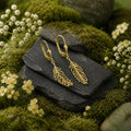 Ohrhaenger-375-Gelbgold-glanz-filigranes-Blattmotiv