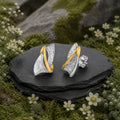 Ohrstecker aus rhodiniertem 925 Sterling Silber, teilweise vergoldet, mit Zirkonia und geschwungenem Bicolor-Design